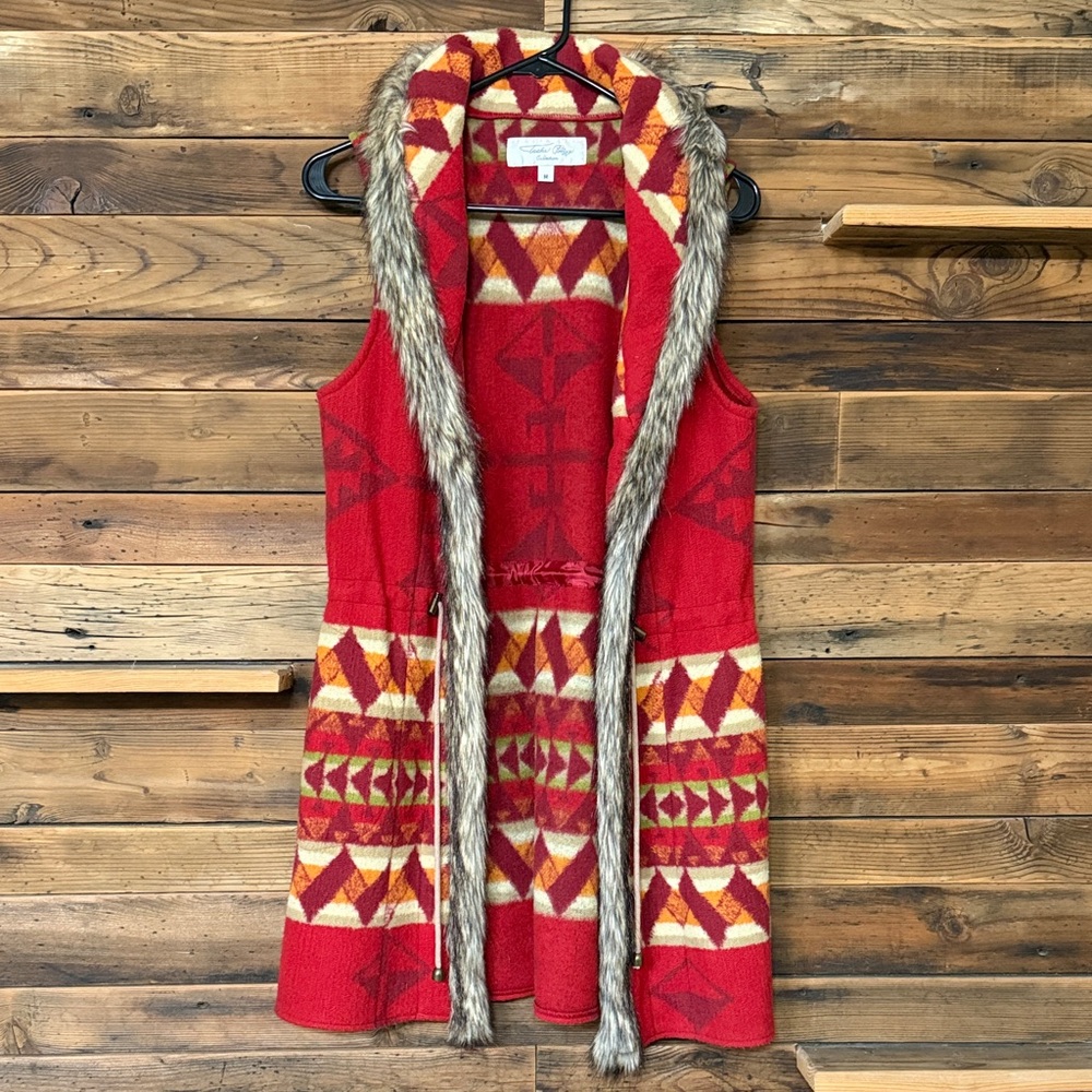 Tasha Polizzi Red and Orange Patterned Vest with Faux Fur Trim